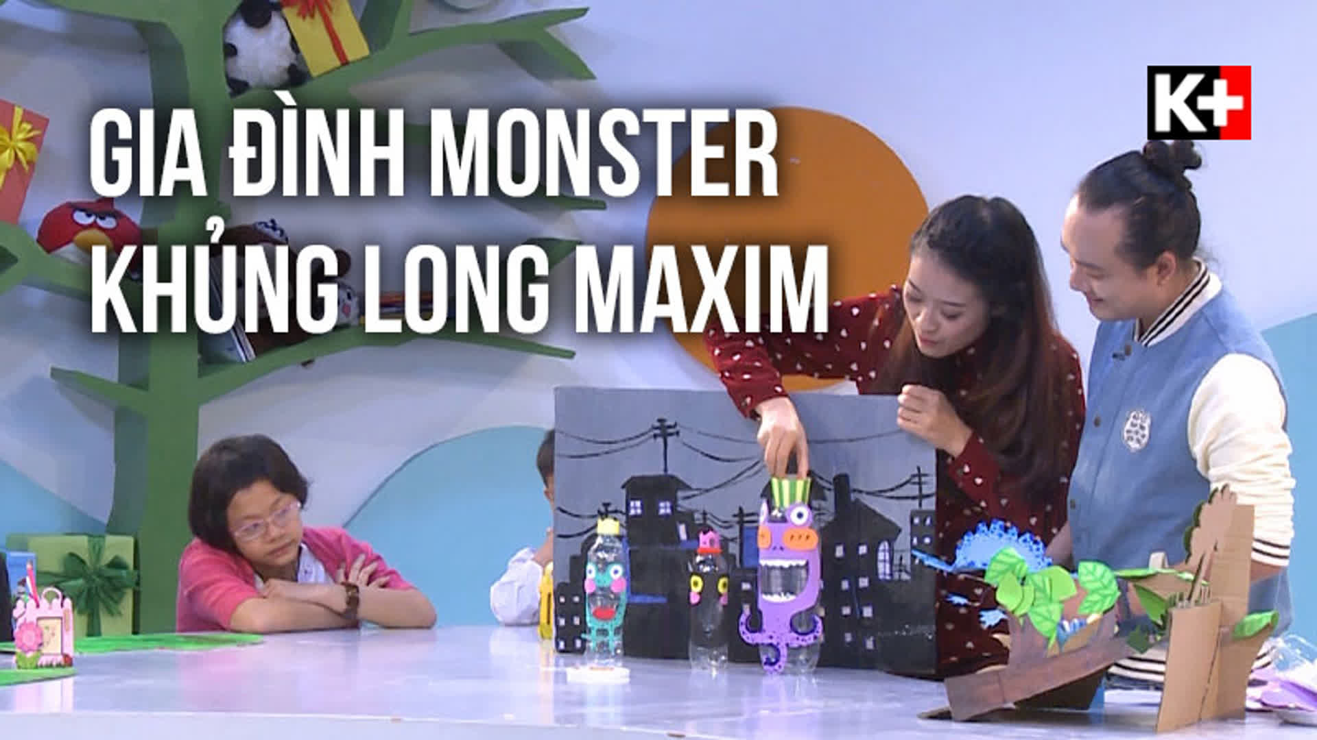 Gia đình monster   Khủng long Maxim (Hành tinh vuông)