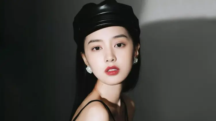 Trương Sở Huyên: Tiểu sử, sự nghiệp & TOP 4 phim ngắn làm nên tên tuổi