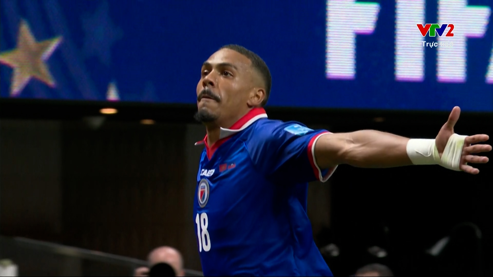 Wilson Isidor đưa Haiti vươn lên dẫn trước