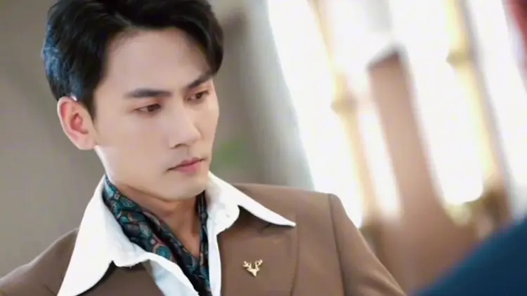 5+ phim ngắn đốn tim của Tạ Dư Vọng - “tổng tài” có ánh mắt biết yêu