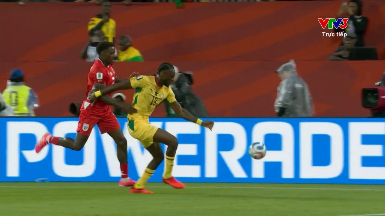 Ghana bỏ lỡ cơ hội đang tiếc