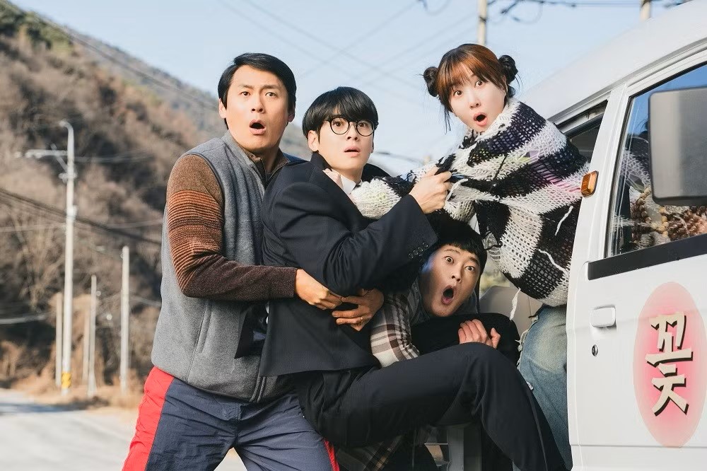 Review phim Biệt Đội Siêu Khờ (The Wonderfools) tập 5-6: Bộ ba siêu năng lực bắt đầu phản công
